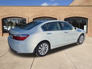 Used 2015 Honda Accord EX-L video 3