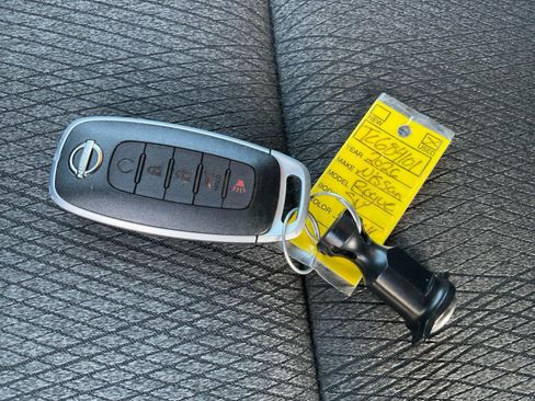 Used 2026 Nissan Rogue SV FWD image 20