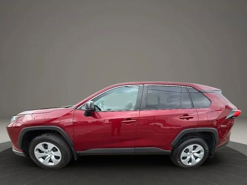 Used 2022 Toyota RAV4 LE AWD/4WD image 8