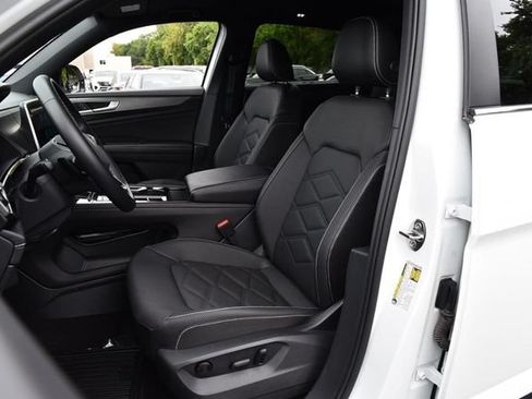 Certified 2026 Volkswagen Atlas Cross Sport SE AWD/4WD image 19