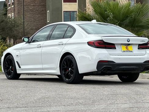 Used 2023 BMW 530e w/ M Sport Package image 5