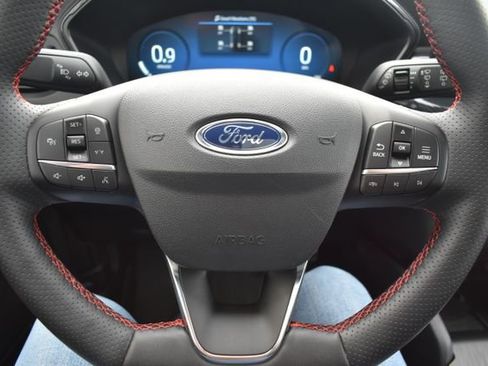 Used 2024 Ford Escape ST-Line Select w/ Tech Pack #2 image 19