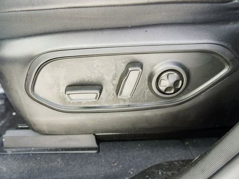 Used 2023 Jeep Grand Cherokee Altitude image 16