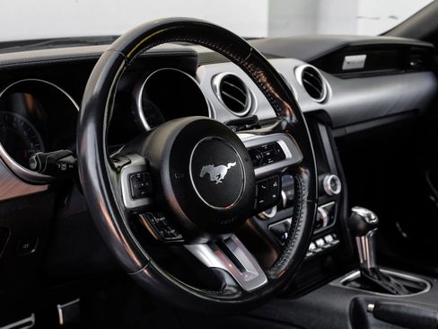 Used 2022 Ford Mustang GT Premium w/ Black Accent Package RWD image 20