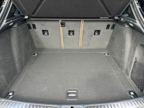 New 2026 Porsche Macan image 16