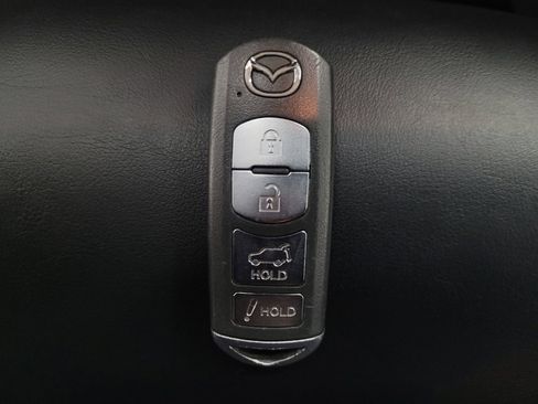 Used 2018 MAZDA CX-5 Touring w/ Preferred Equipment Package image 32