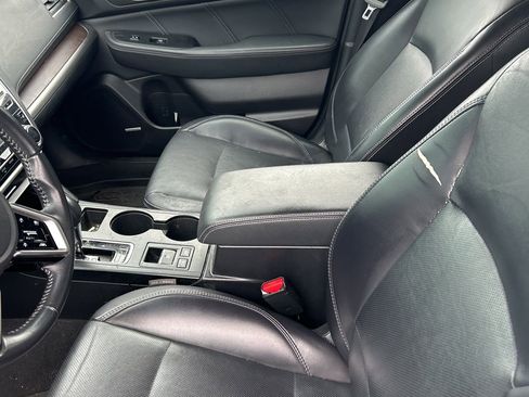 Used 2018 Subaru Outback 3.6R Limited image 1