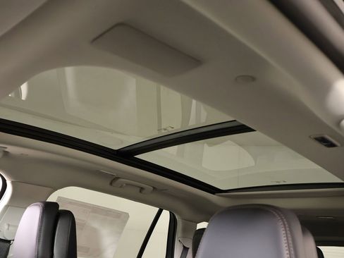 New 2026 Lincoln Aviator Reserve AWD/4WD image 16