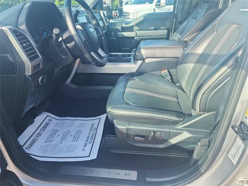 Certified 2019 Ford F450 Platinum w/ Platinum Ultimate Package AWD/4WD image 15