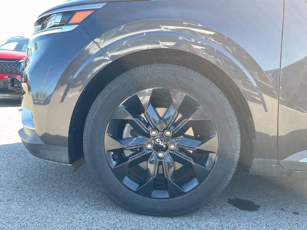 Certified 2024 Kia Carnival SX Prestige FWD image 31