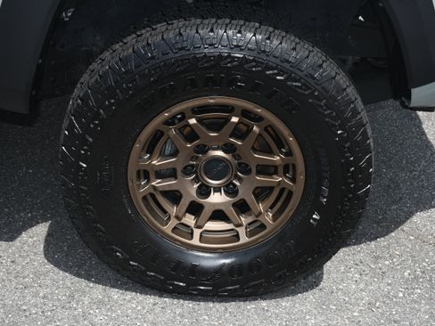 Certified 2023 Toyota Tacoma 4x4 Double Cab w/ Trail Edition image 20