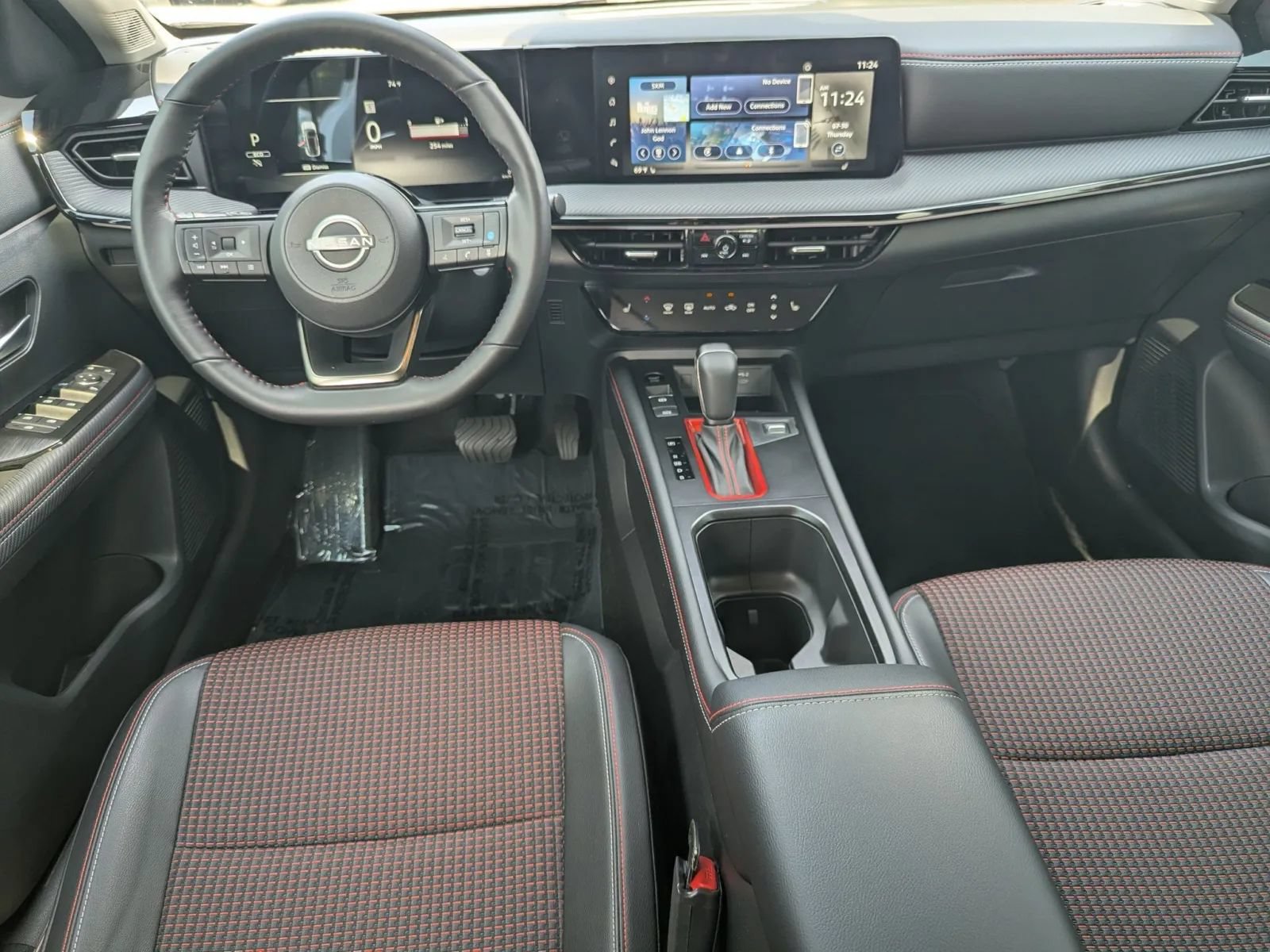 Certified 2025 Nissan Kicks SR w/ SR Premium Package FWD image 19