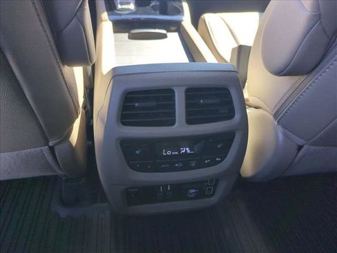 Used 2022 Honda Pilot Touring image 19