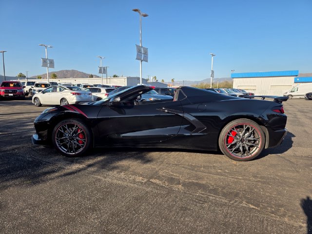Used 2025 Chevrolet Corvette Stingray Preferred Conv w/ Z51 Performance Package RWD image 13