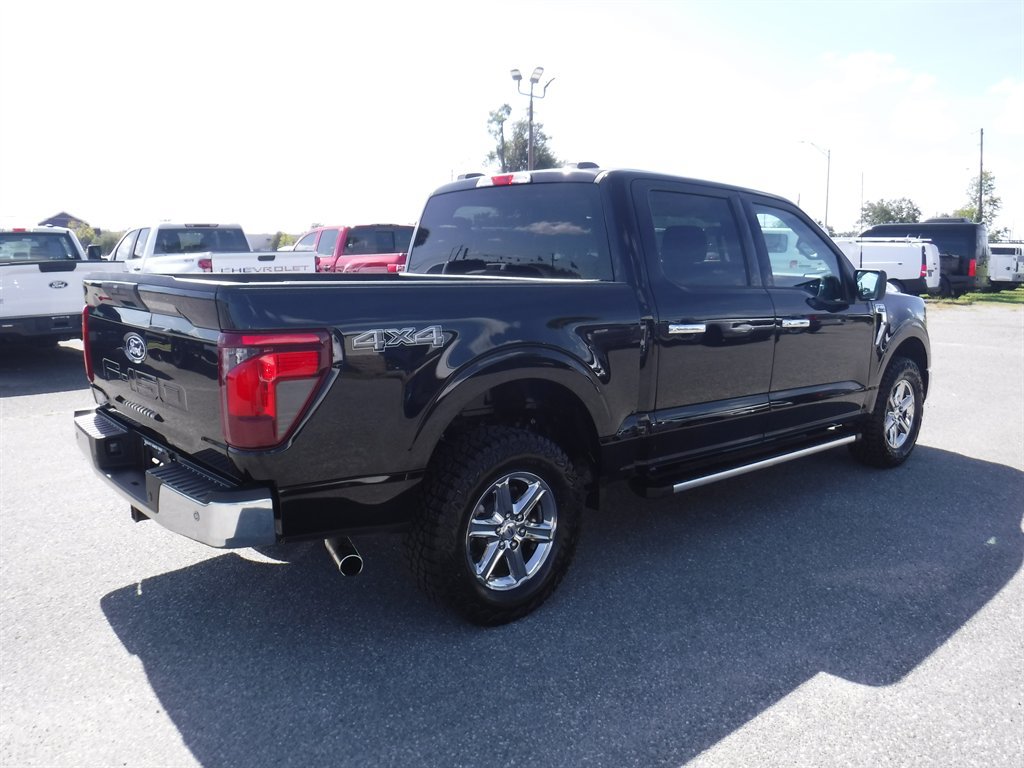 Used 2025 Ford F150 XLT w/ Equipment Group 301A Standard AWD/4WD image 2