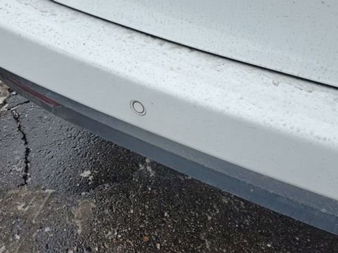 Used 2023 Chrysler Pacifica Touring-L w/ S Appearance Package image 31