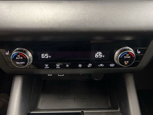Used 2022 Mitsubishi Outlander SE AWD/4WD image 31