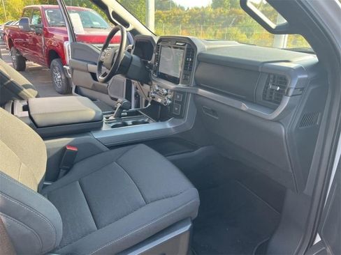 New 2025 Ford F150 XLT w/ Equipment Group 302A MID image 28