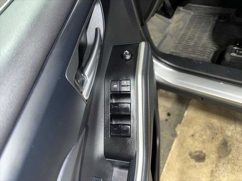 Certified 2025 Toyota Highlander XLE image 23