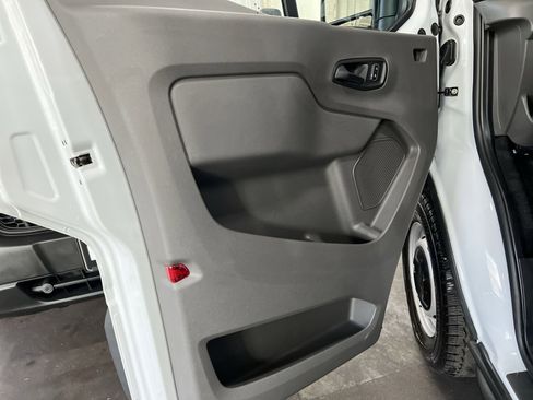 Used 2025 Ford Transit 250 148 Medium Roof image 14