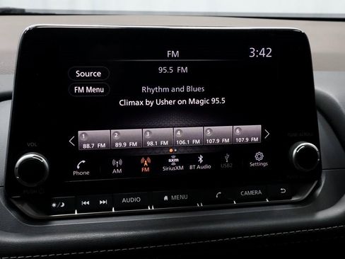 Certified 2023 Nissan Rogue S image 3