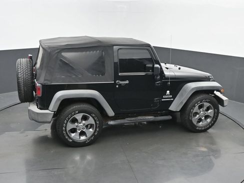 Used 2013 Jeep Wrangler Sport AWD/4WD image 36