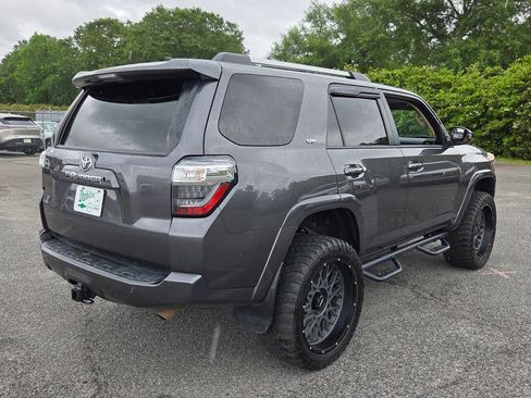 Used 2021 Toyota 4Runner SR5 AWD/4WD image 11