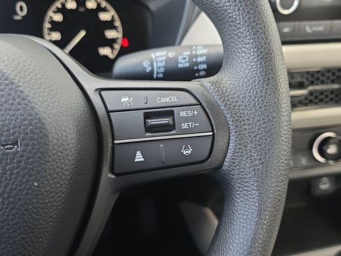 Certified 2025 Honda HR-V LX image 18