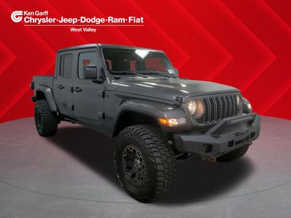 Used 2024 Jeep Gladiator Sport