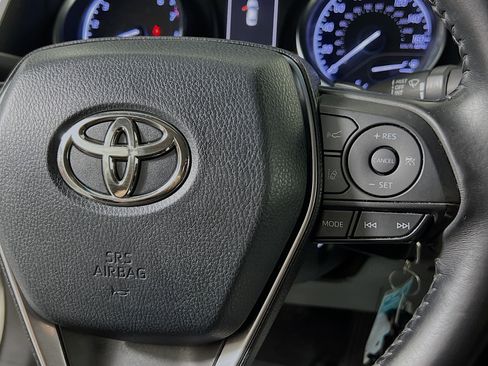 Used 2018 Toyota Camry SE image 20