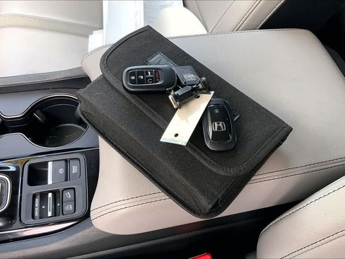 Used 2023 Honda Pilot EX-L image 28