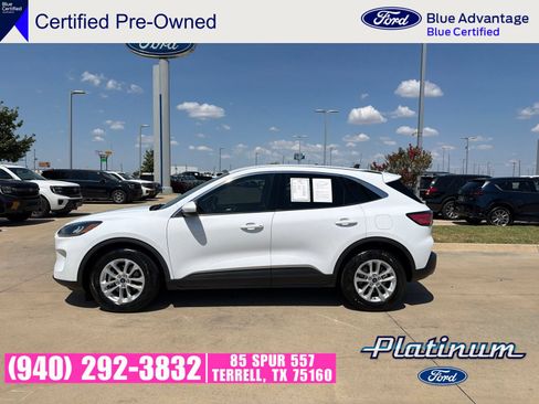 Used 2020 Ford Escape SE FWD image 2