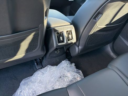 New 2026 Kia Sorento S AWD/4WD image 10