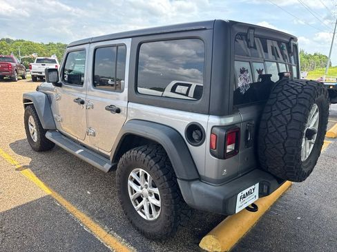 Used 2020 Jeep Wrangler Unlimited Sport S AWD/4WD image 8