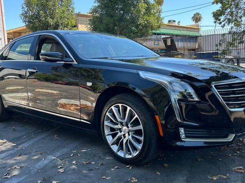 Used 2018 Cadillac CT6 Luxury AWD/4WD image 1