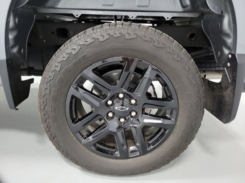 Used 2025 Chevrolet Silverado 1500 LT Trail Boss AWD/4WD image 20