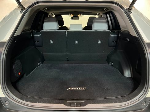 Used 2021 Toyota RAV4 XLE Premium w/ Carpet Mat Package (TMS) image 23