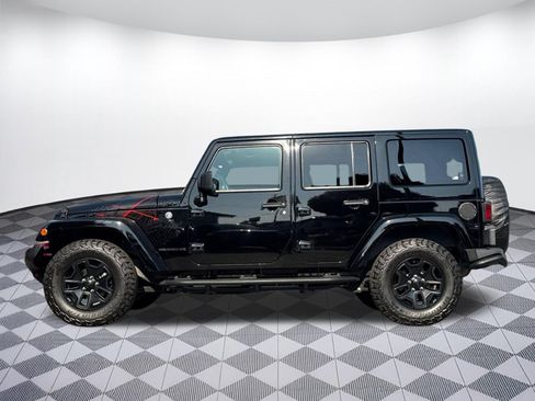 Used 2016 Jeep Wrangler Unlimited Sahara AWD/4WD image 2
