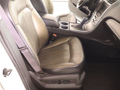 Used 2013 Lincoln MKX AWD image 13