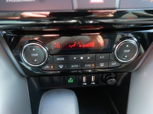 Used 2024 Mitsubishi Eclipse Cross SEL AWD/4WD image 28