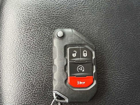 Used 2020 Jeep Wrangler Unlimited Sport AWD/4WD image 29