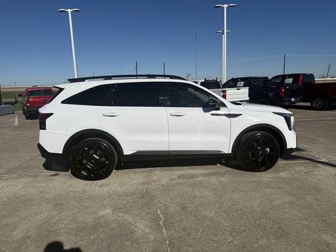 Used 2024 Kia Sorento SX image 7