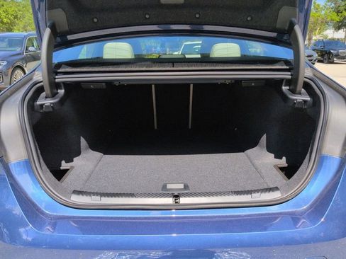 New 2026 BMW i5 eDrive40 w/ Premium Package image 13