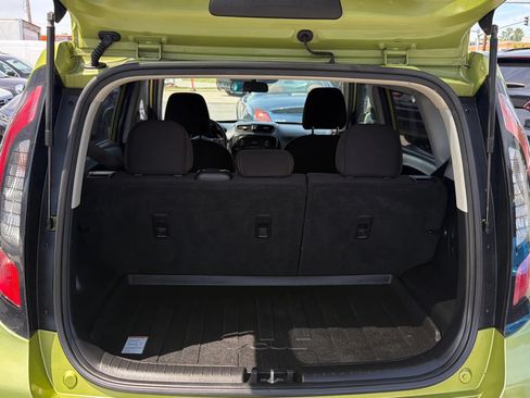 Used 2018 Kia Soul FWD image 12