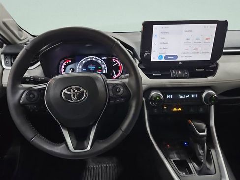 Used 2024 Toyota RAV4 XLE Premium image 18
