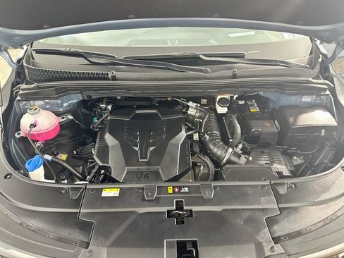 Used 2025 Kia Carnival SX Prestige FWD image 29