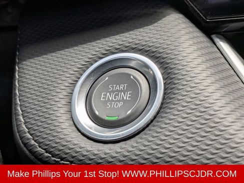 Used 2026 Chevrolet Equinox LT FWD image 26