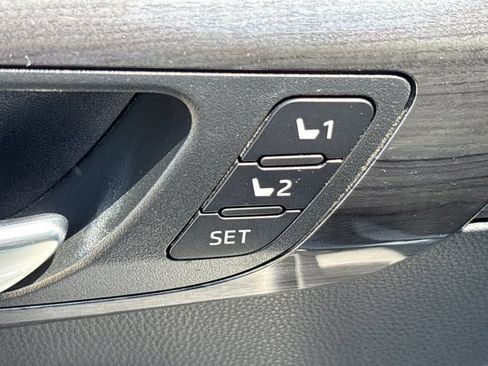 Used 2021 Toyota Highlander Platinum AWD/4WD image 26