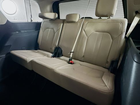 Used 2024 Ford Expedition Limited image 31
