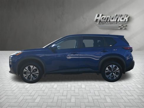 Used 2023 Nissan Rogue SV image 9